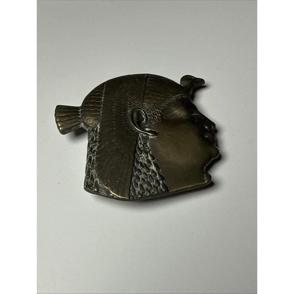 VINTAGE BRASS REPOUSSE EGYPTIAN REVIVAL CLEOPATRA BELT BUCKLE